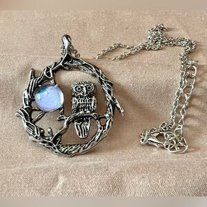 Beautiful Owl Necklace 22” BN